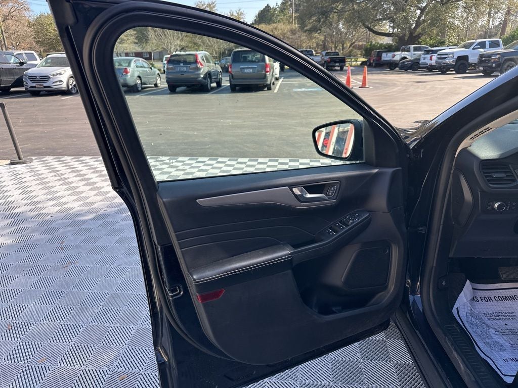 2021 Ford Escape Hybrid SE