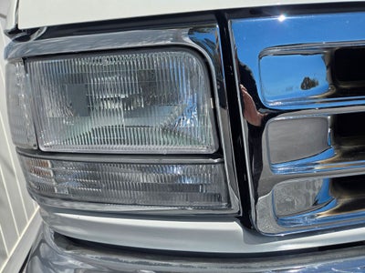 1993 Ford Bronco Base