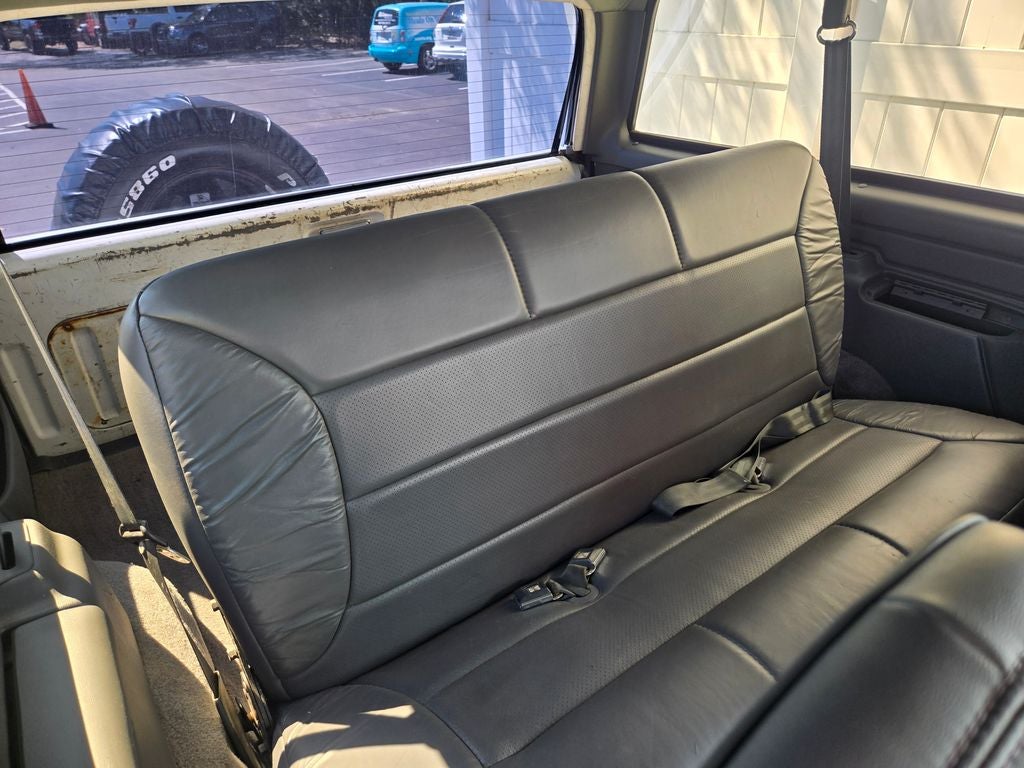 1993 Ford Bronco Base