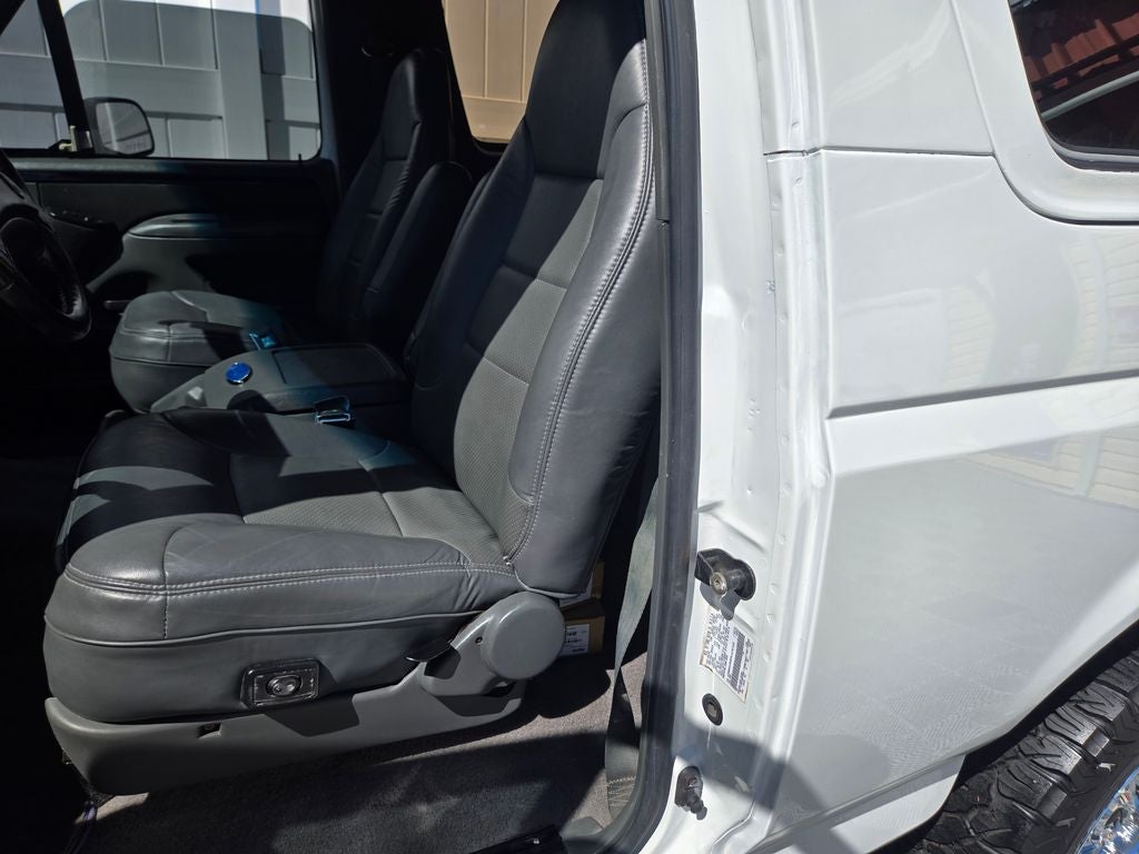 1993 Ford Bronco Base