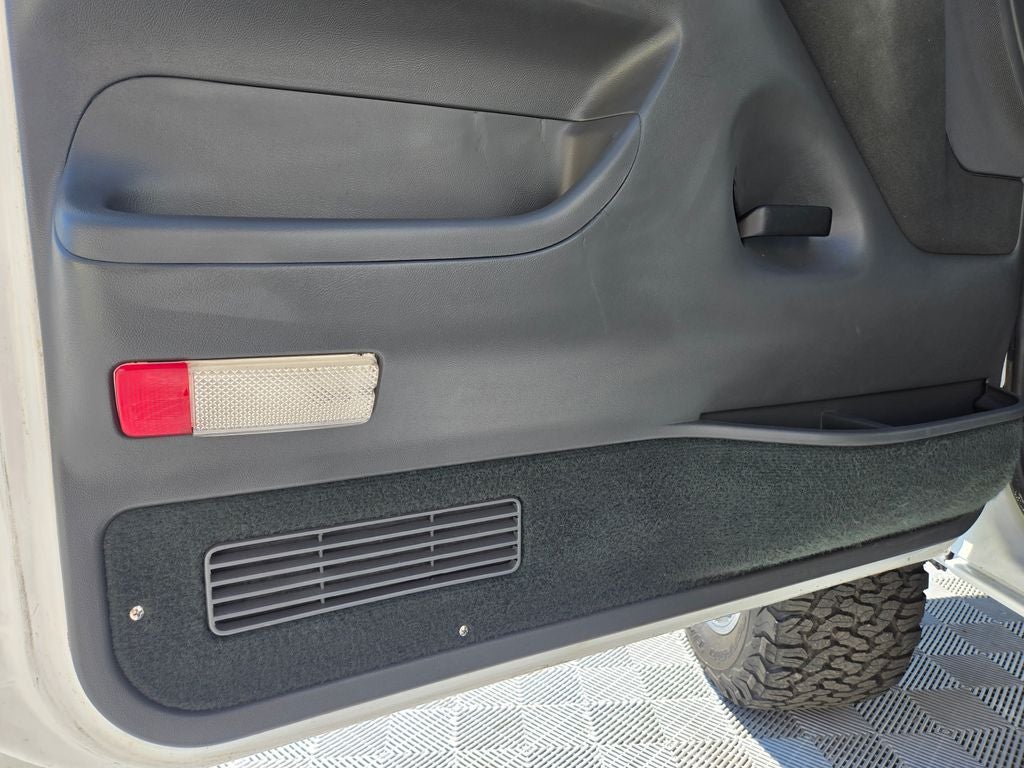 1993 Ford Bronco Base