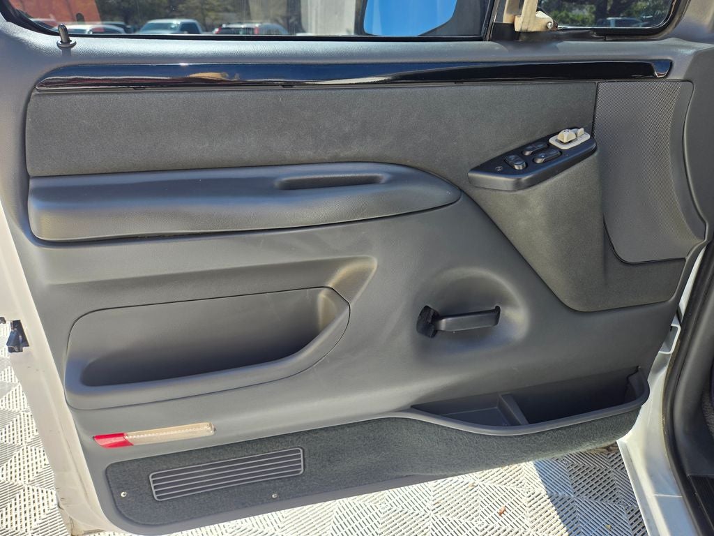 1993 Ford Bronco Base