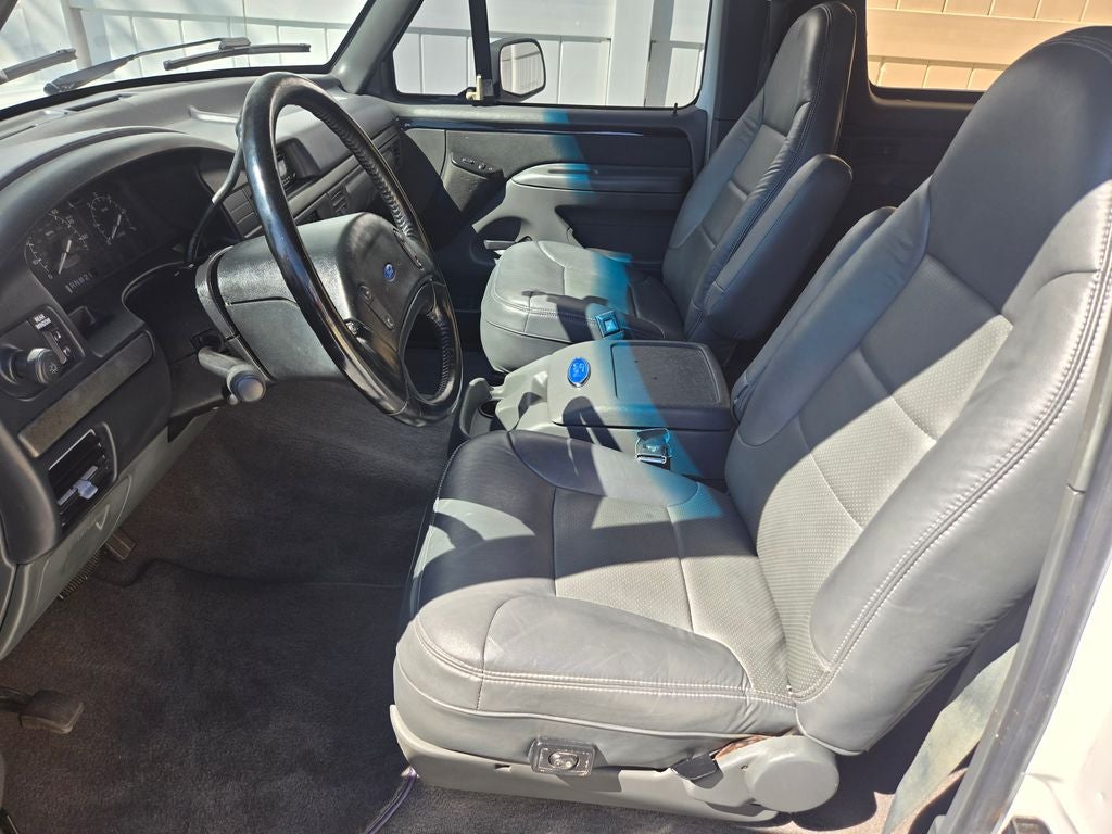 1993 Ford Bronco Base