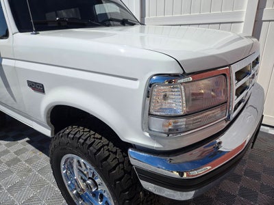 1993 Ford Bronco Base