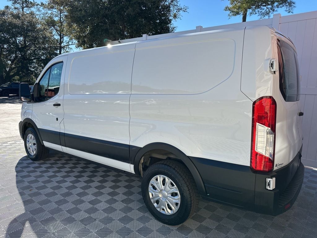 2021 Ford Transit-250 Base