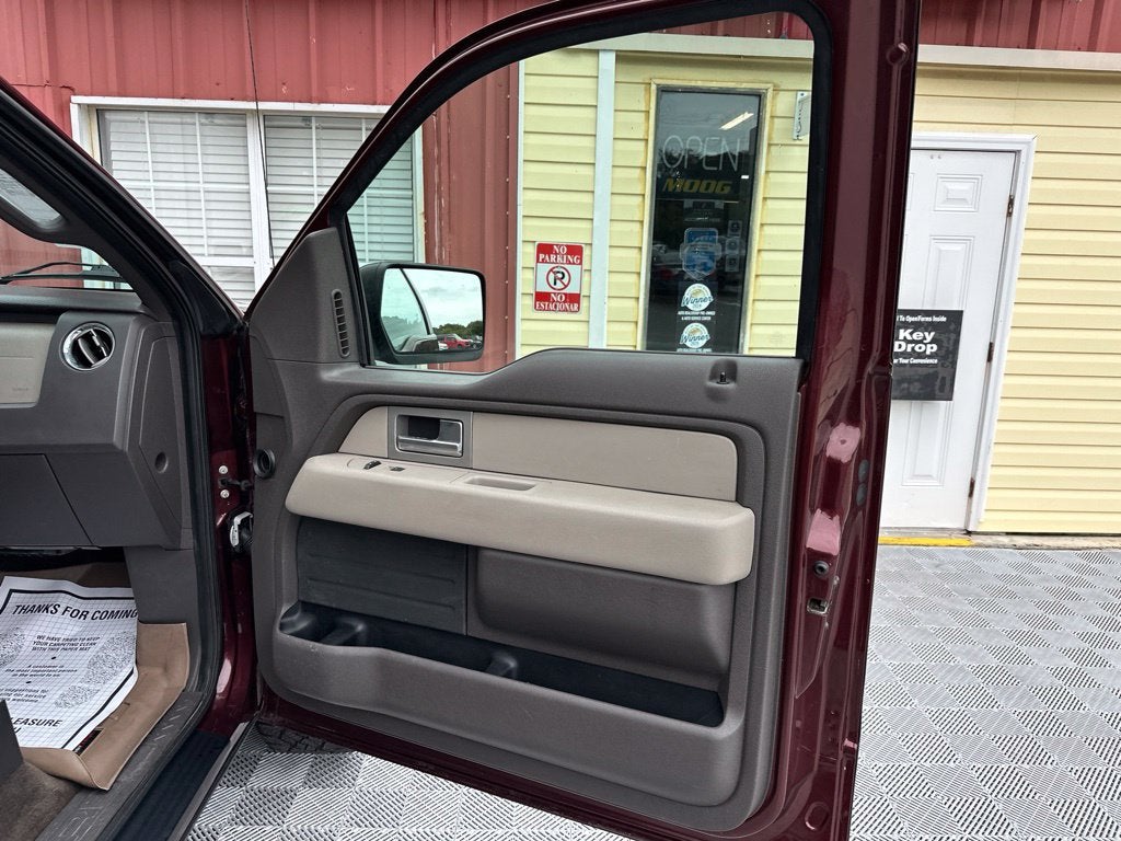 2009 Ford F-150 Base