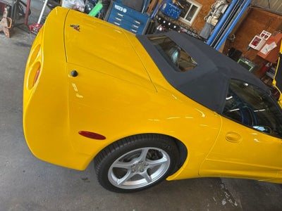 2000 Chevrolet Corvette Base