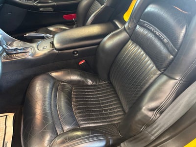 2000 Chevrolet Corvette Base