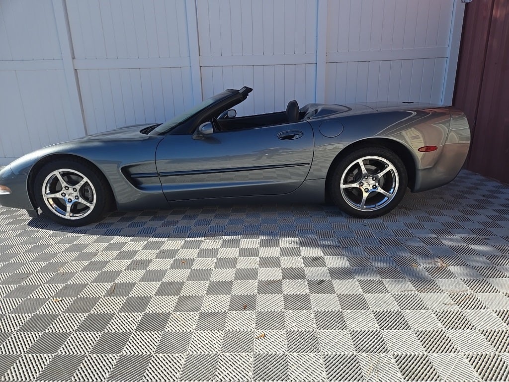 2004 Chevrolet Corvette convertible
