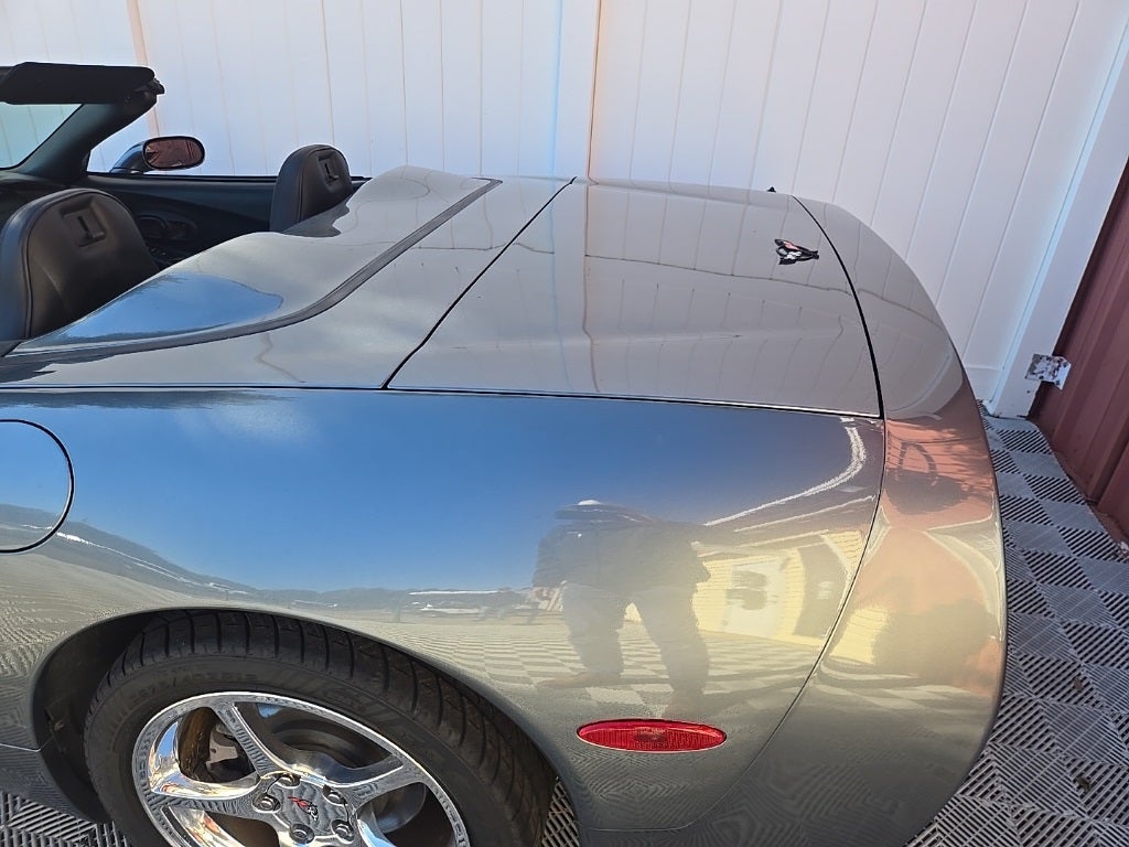 2004 Chevrolet Corvette convertible