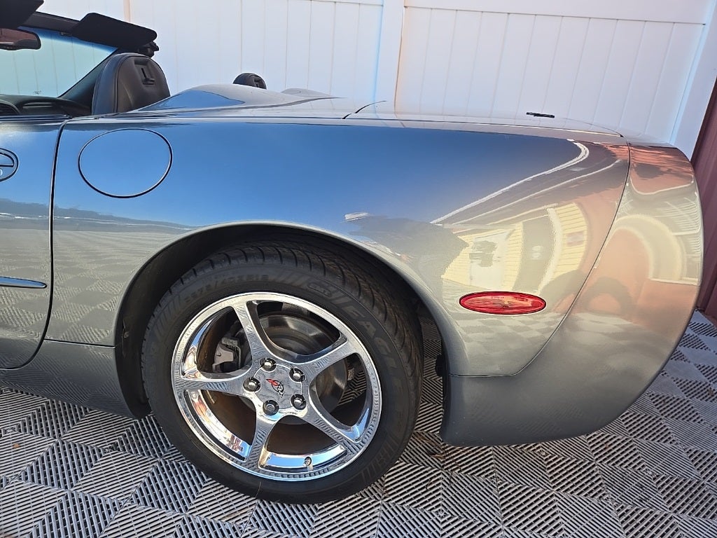 2004 Chevrolet Corvette convertible