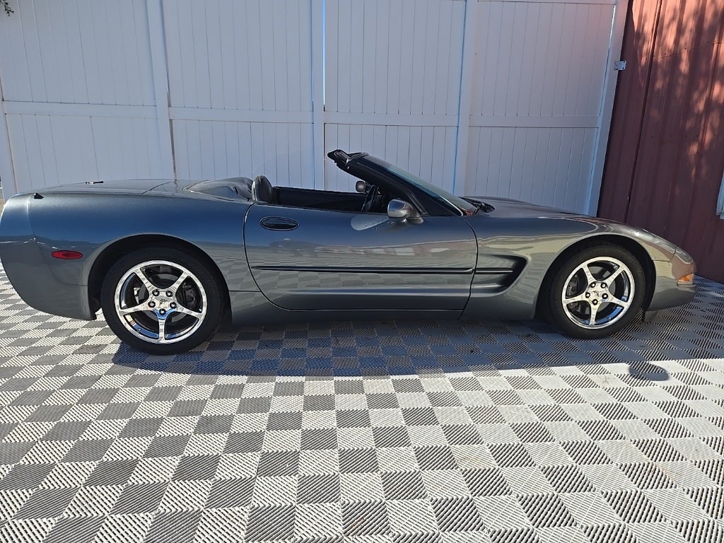 2004 Chevrolet Corvette convertible