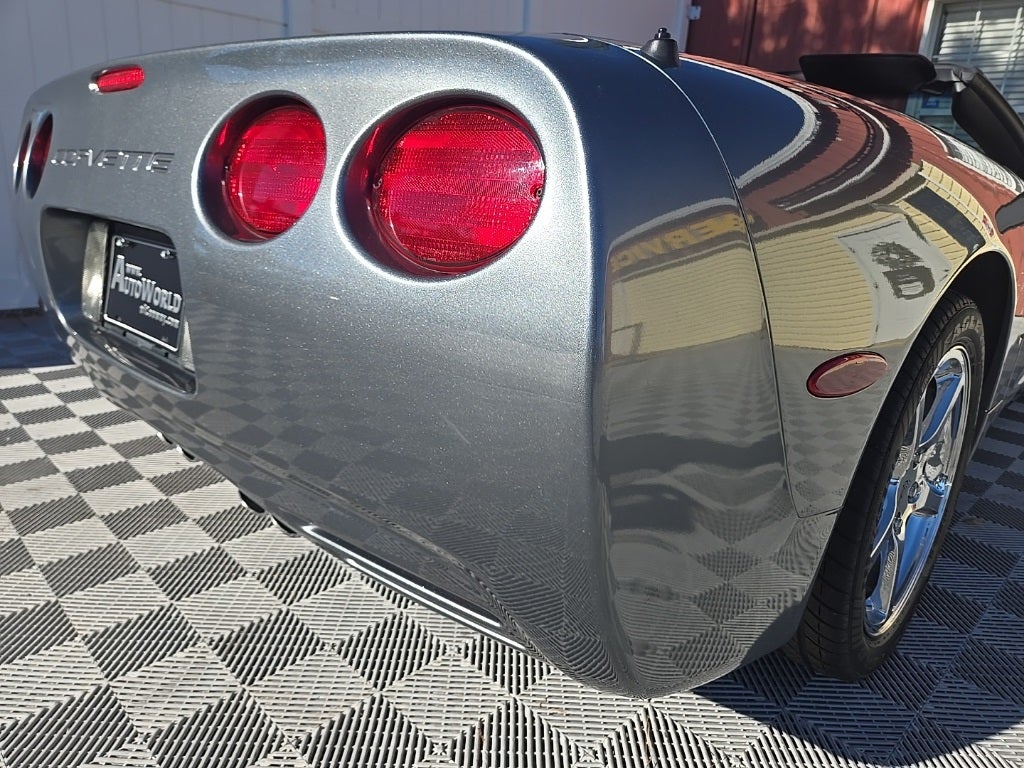 2004 Chevrolet Corvette convertible