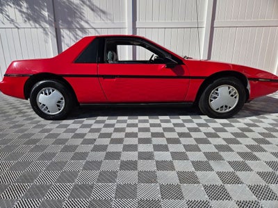 1986 Pontiac Fiero SE