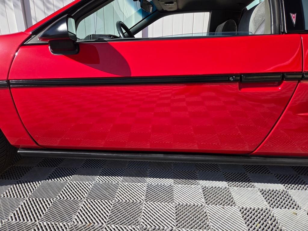 1986 Pontiac Fiero SE