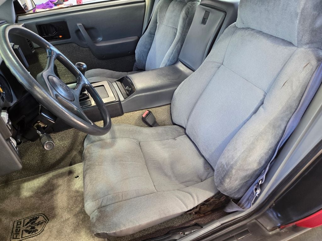 1986 Pontiac Fiero SE
