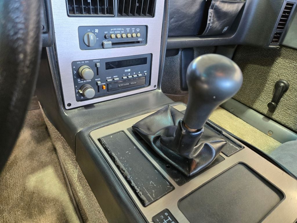 1986 Pontiac Fiero SE