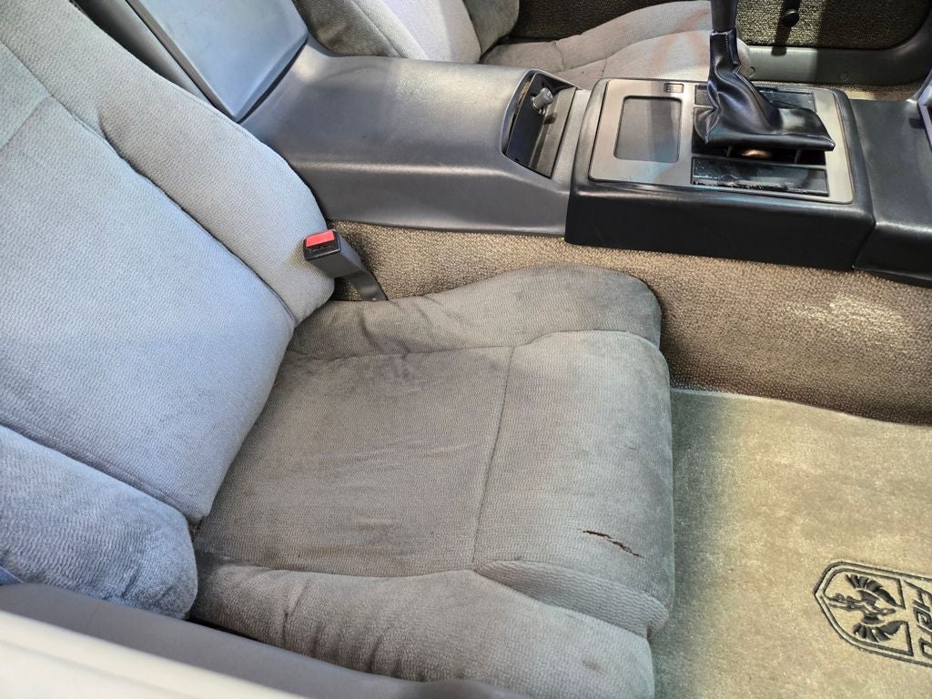 1986 Pontiac Fiero SE