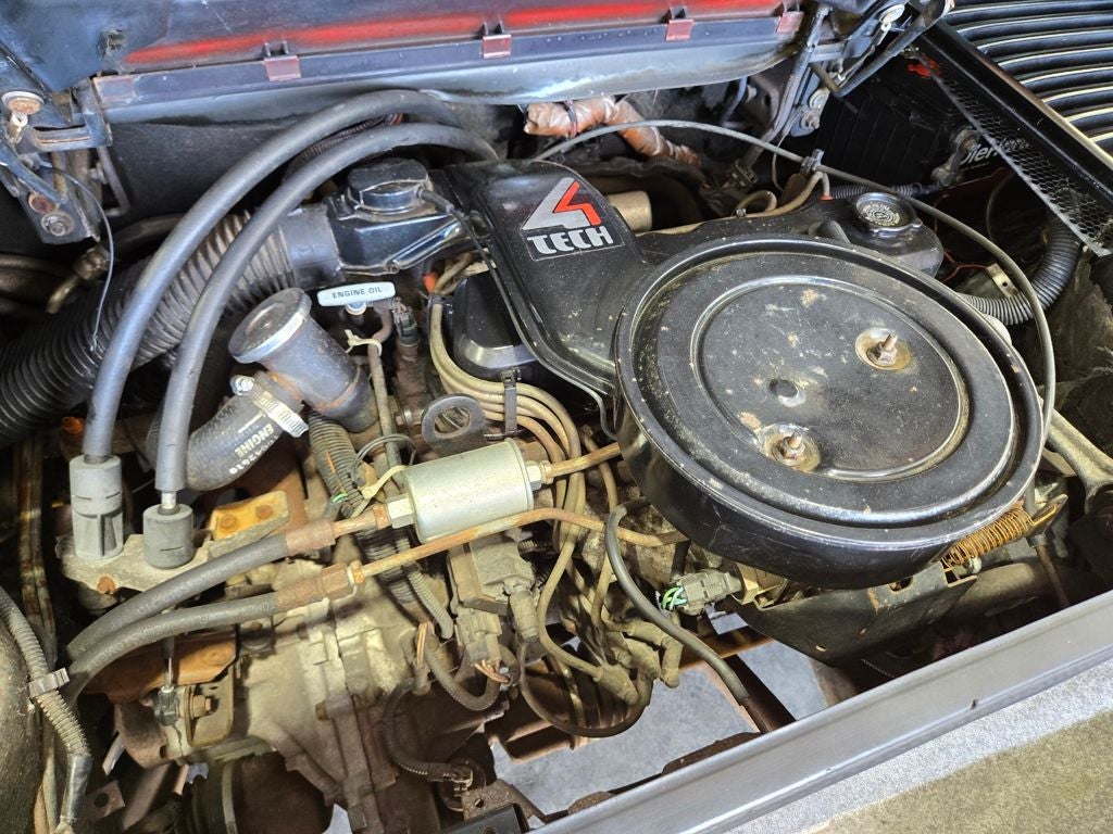 1986 Pontiac Fiero SE