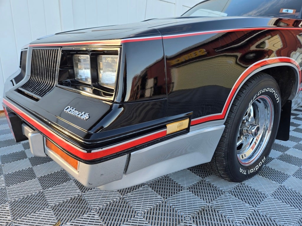 1983 Oldsmobile Cutlass 442 Hurst