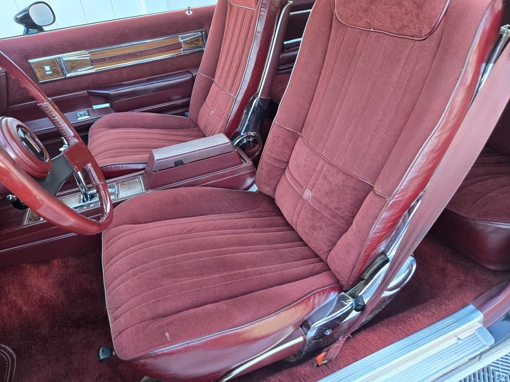 1983 Oldsmobile Cutlass 442 Hurst