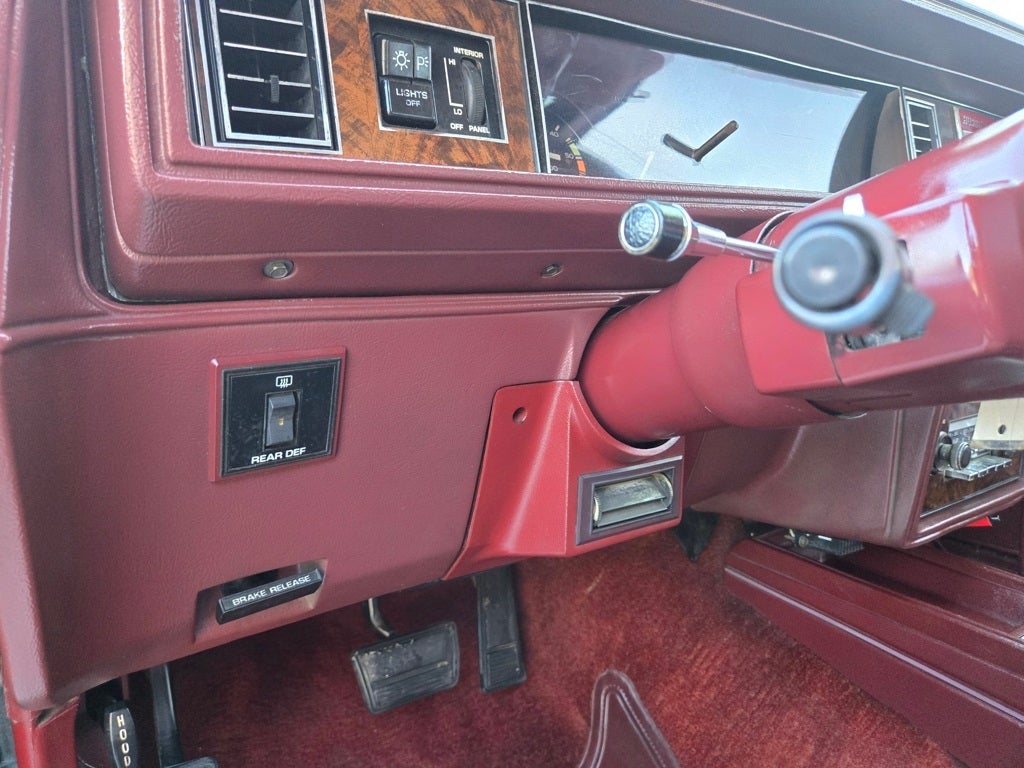 1983 Oldsmobile Cutlass 442 Hurst