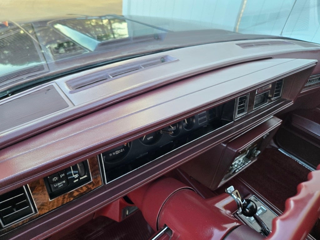 1983 Oldsmobile Cutlass 442 Hurst