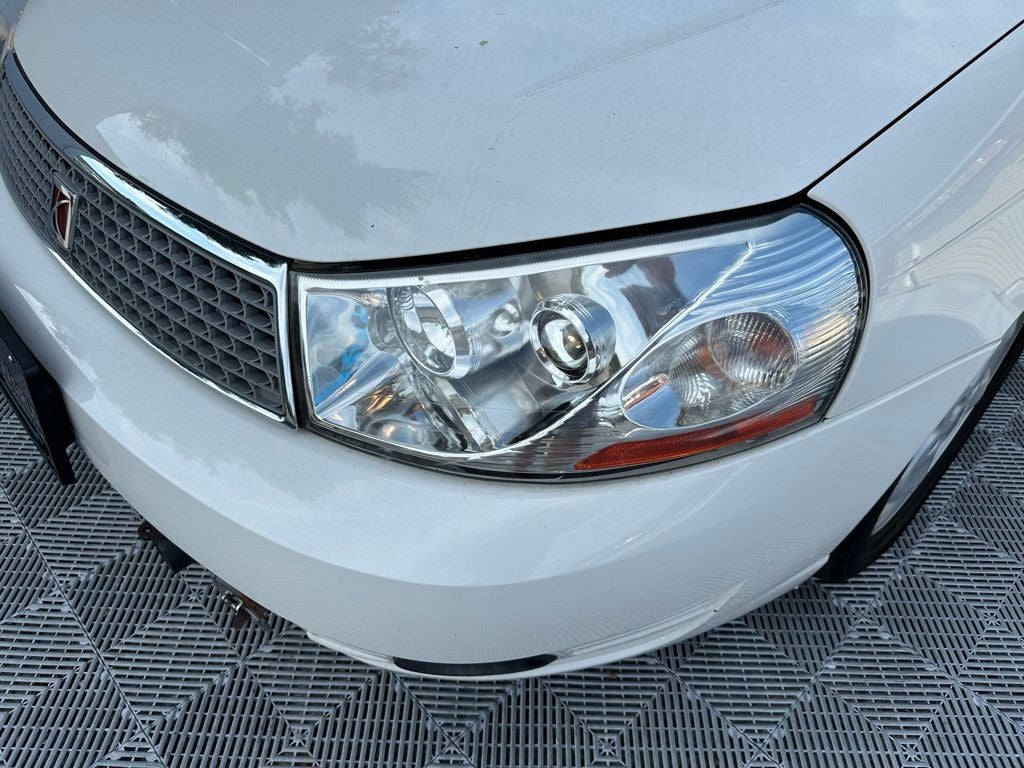 2003 Saturn LW300 Base