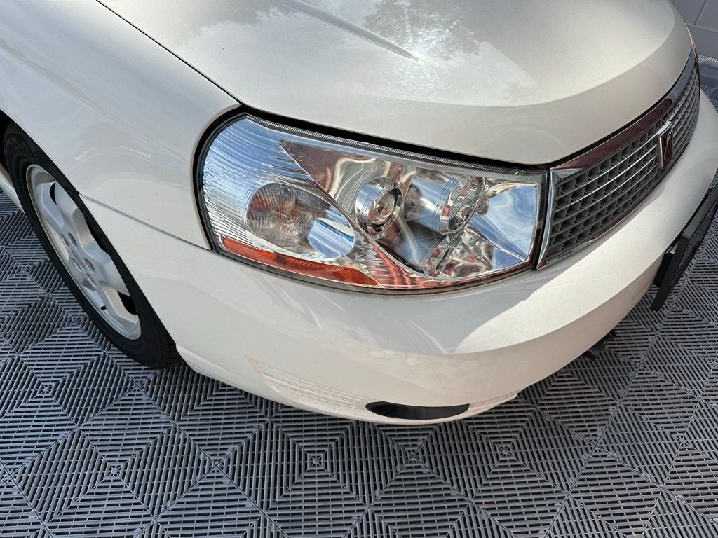 2003 Saturn LW300 Base