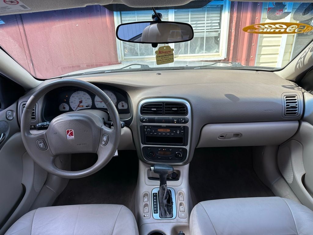 2003 Saturn LW300 Base