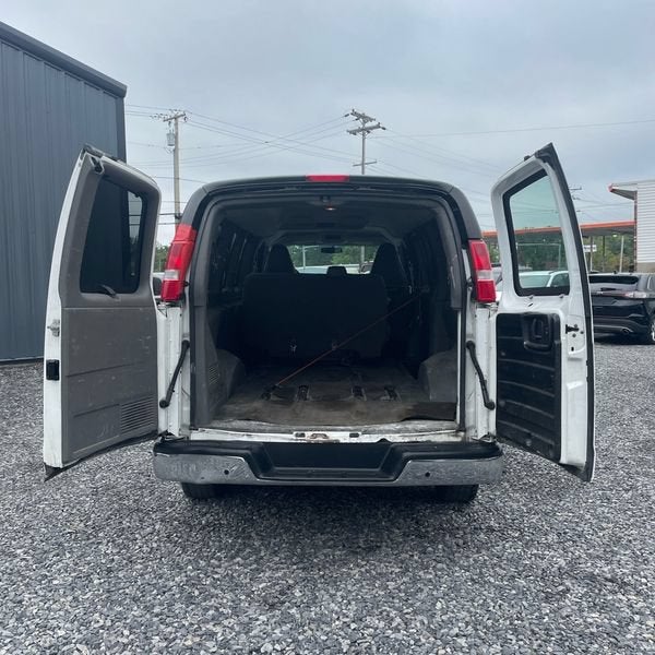2017 Chevrolet Express 2500 LT Passenger