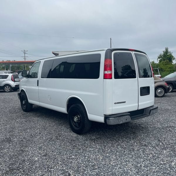 2017 Chevrolet Express 2500 LT Passenger