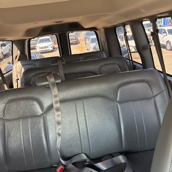 2017 Chevrolet Express 3500 LS Passenger