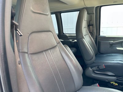 2017 Chevrolet Express 3500 LS Passenger
