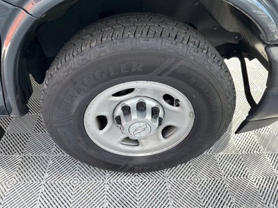 2017 Chevrolet Express 3500 LS Passenger