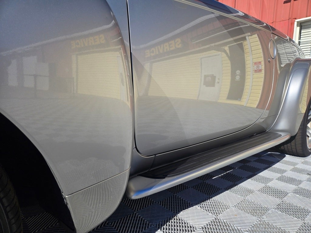 2004 Chevrolet SSR Base