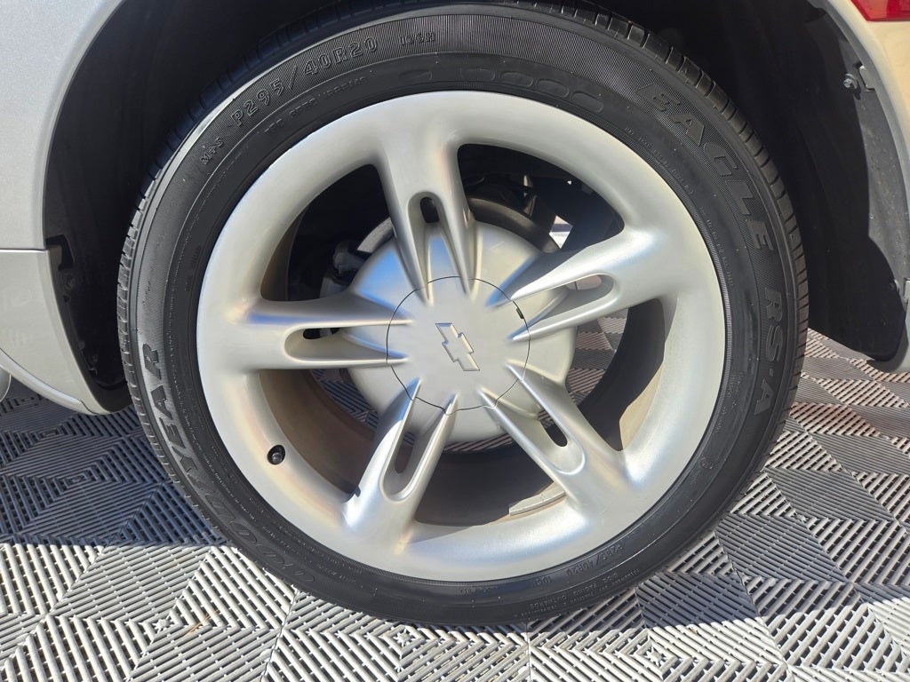 2004 Chevrolet SSR Base