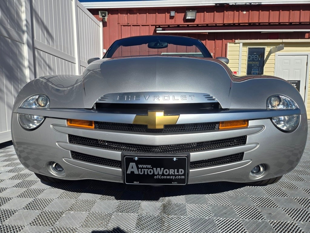 2004 Chevrolet SSR Base