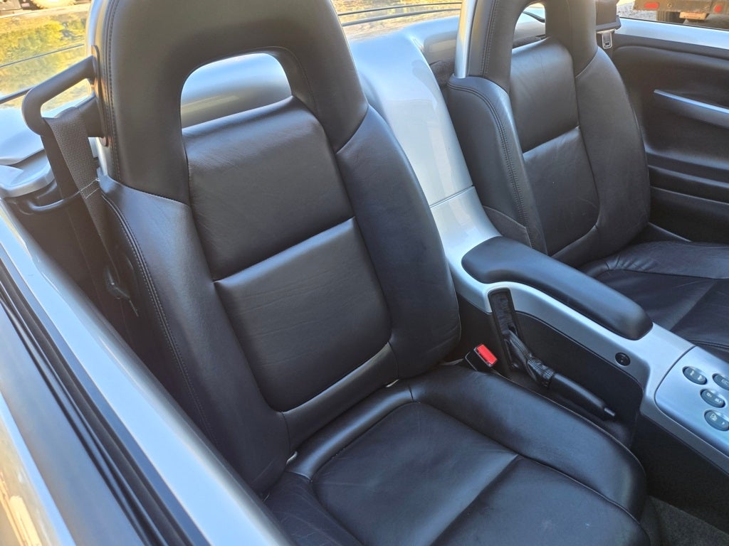 2004 Chevrolet SSR Base