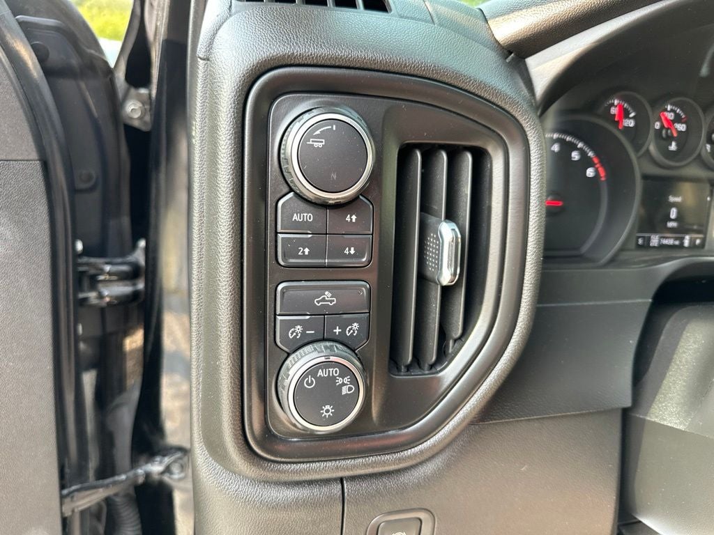 2021 Chevrolet Silverado 1500 Custom Trail Boss