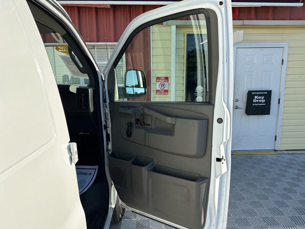 2020 Chevrolet Express 2500 Work Van Cargo