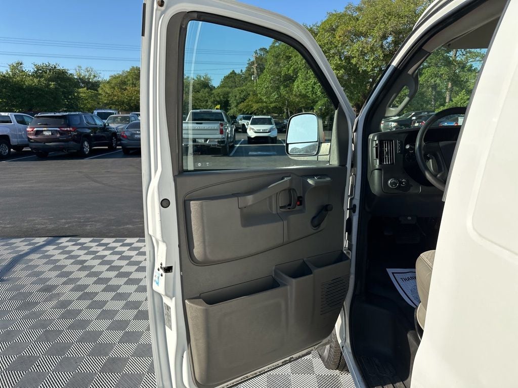 2020 Chevrolet Express 2500 Work Van Cargo