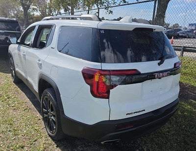 2023 GMC Acadia SLT