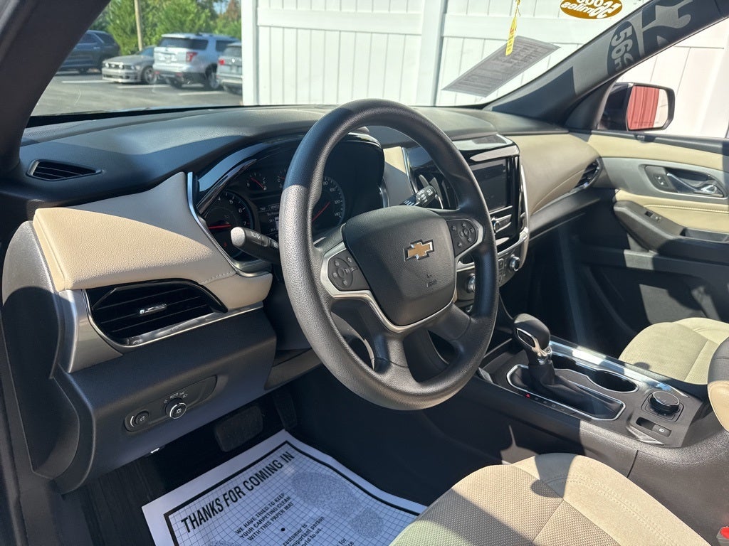 2022 Chevrolet Traverse LS