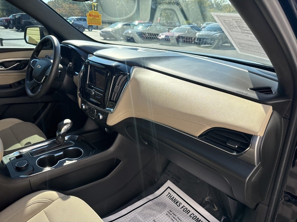 2022 Chevrolet Traverse LS