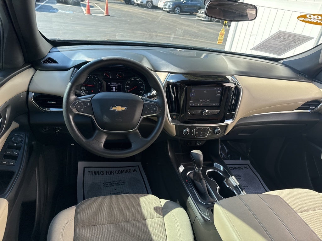 2022 Chevrolet Traverse LS