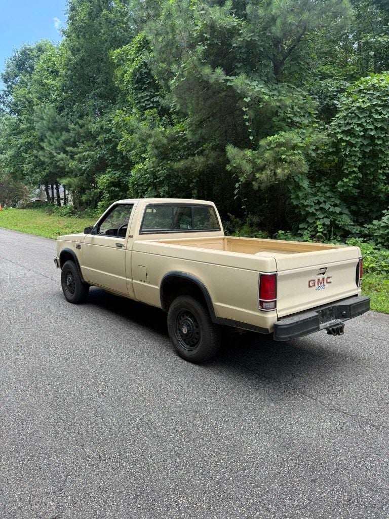 1986 GMC S15 Base