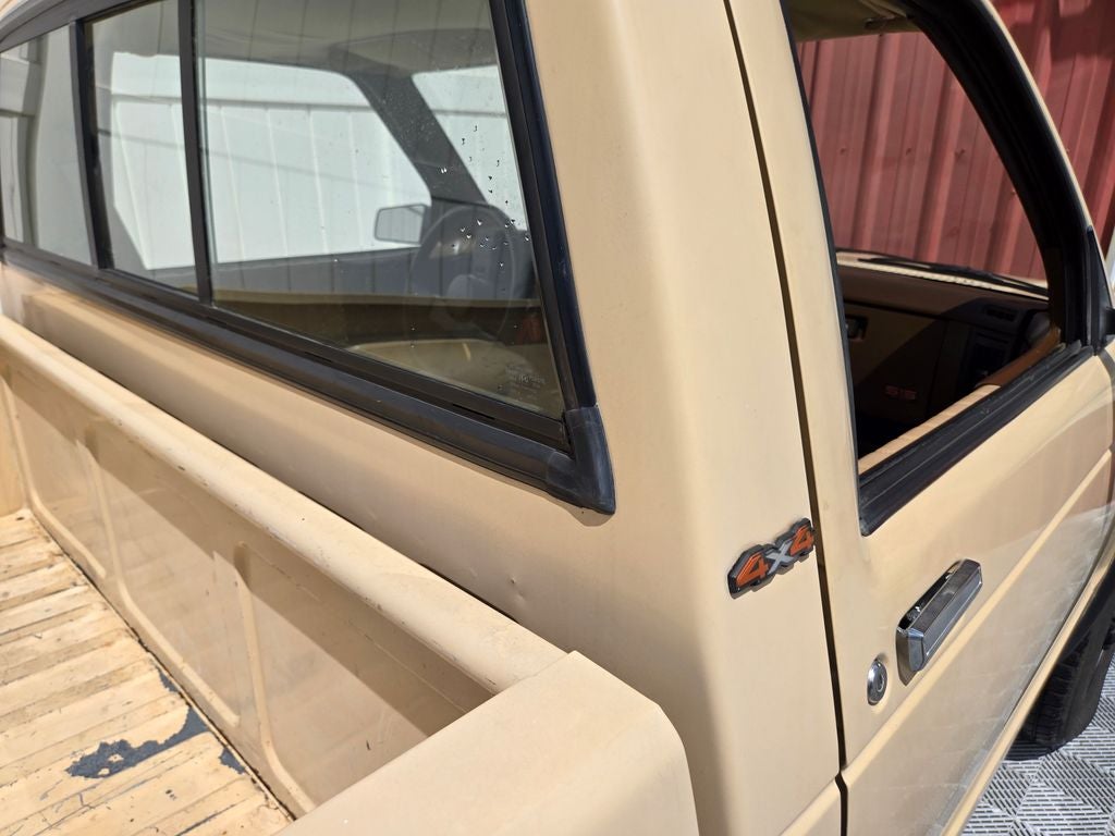 1986 GMC S15 Base