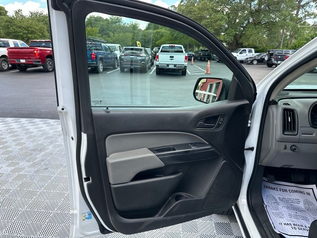 2017 GMC Canyon Base
