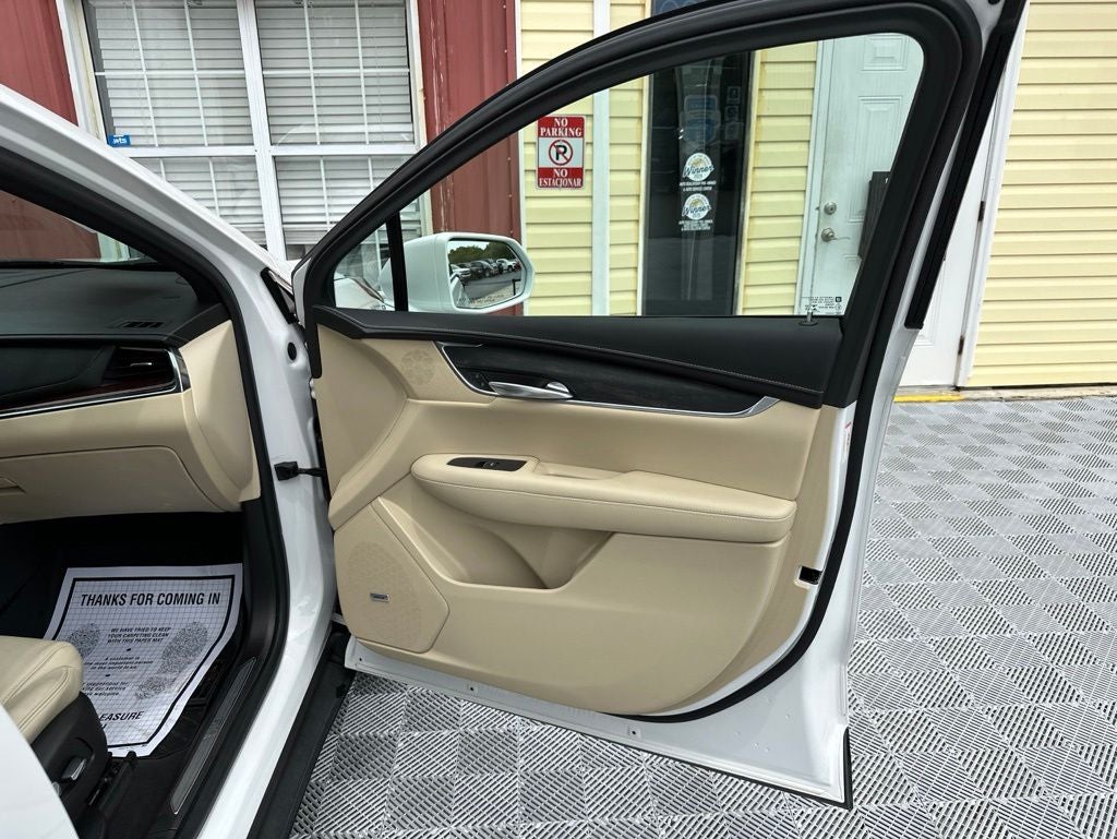 2017 Cadillac XT5 Luxury